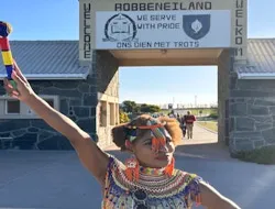 Robben Island: Ferry Ticket & Prison Museum Tour